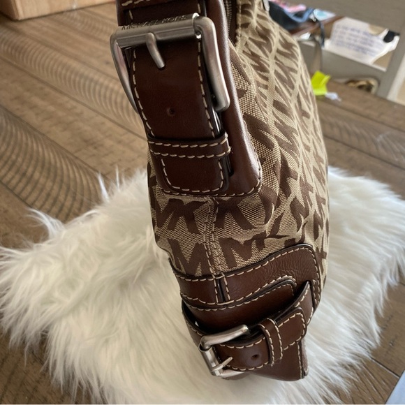 Michael Kors Brown and Tan Hobo Shoulder Bag - Picture 2 of 9